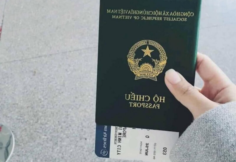 TRUYỆN NGẮN - QUYỀN LỰC HỘ CHIẾU