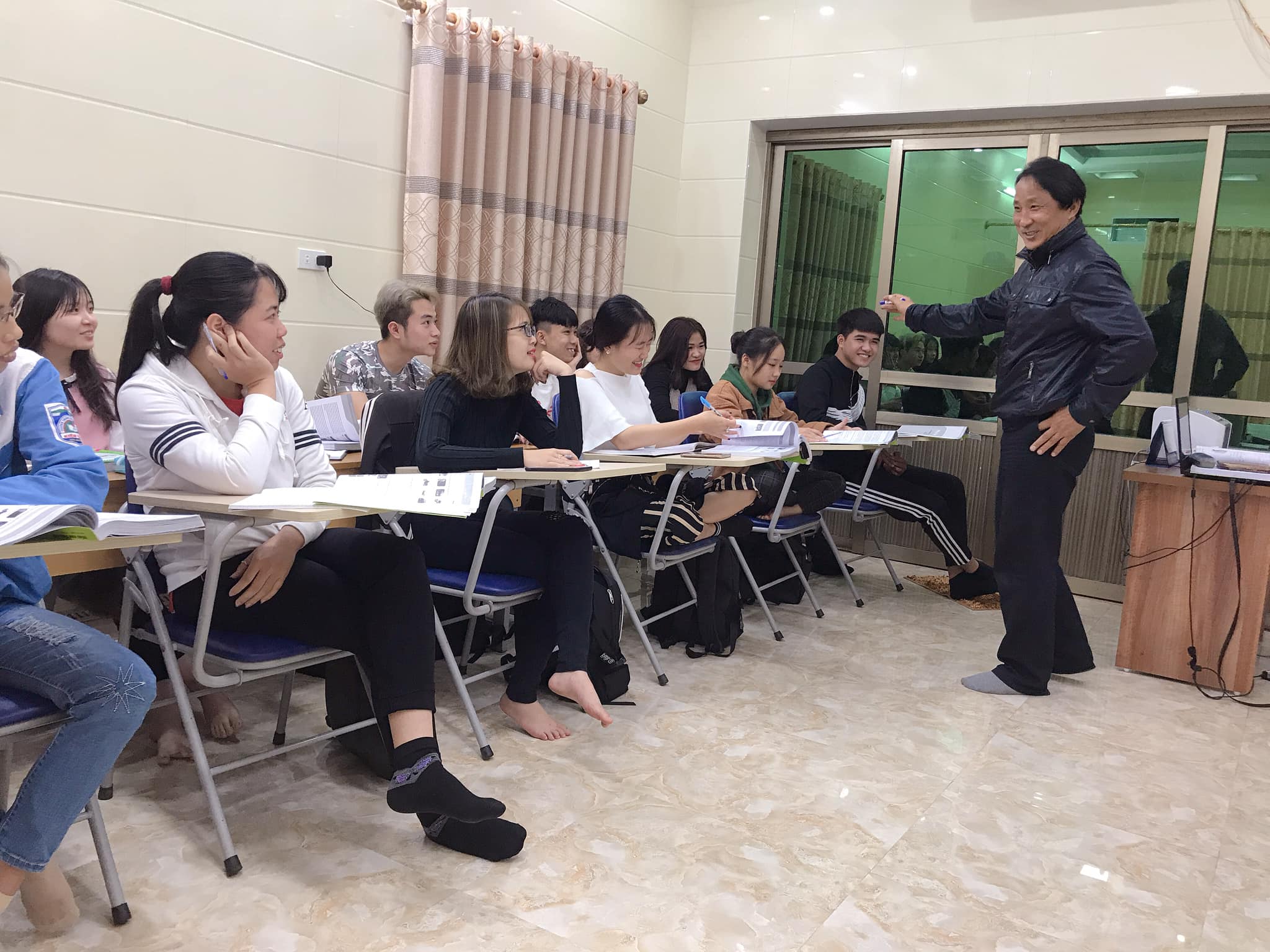 ÔN LUYỆN THI TOPIK TIẾNG HÀN TẠI QUẢNG NINH