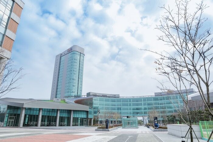 Emmanuel: Địa chỉ tin cậy tư vấn du học Canada huyện An Dương