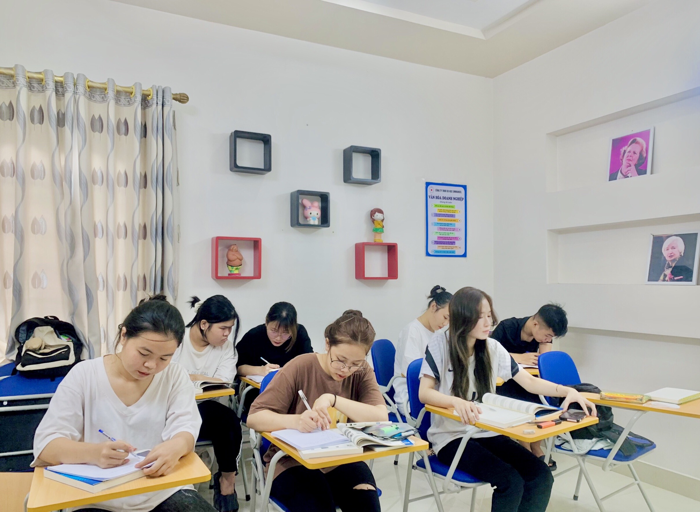 Trung Tâm Dạy Tiếng Hàn Quận Dương Kinh, Hải Phòng Ngôn Ngữ Và Văn Hóa Hàn Quốc